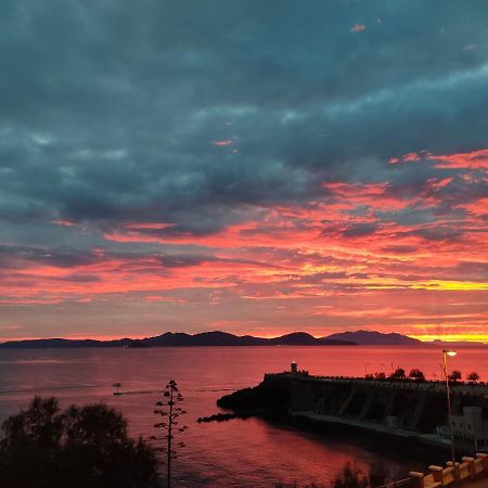 Domus Tilla Piombino Buitenkant foto